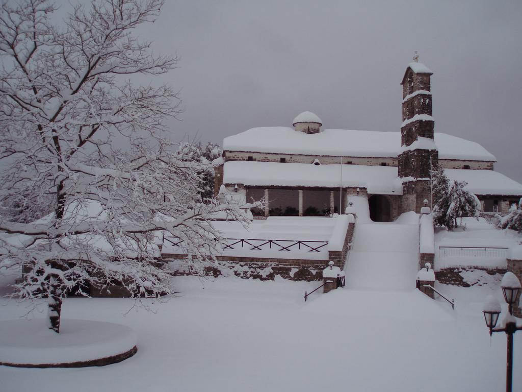 Nisista Lodge Mountain View Rodavgi Exteriör bild